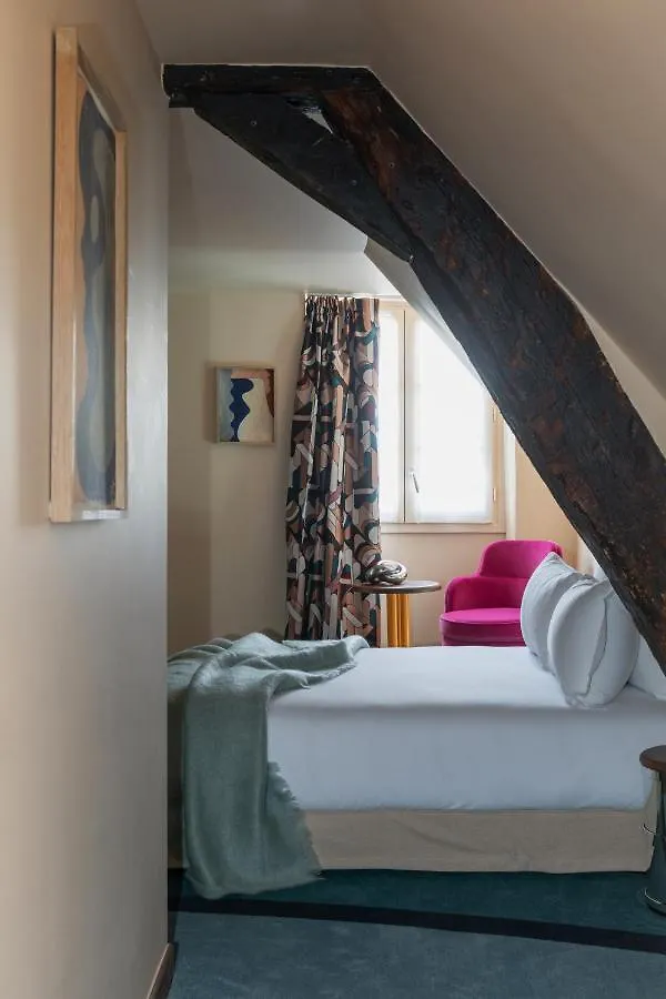 ****  Hotel Saint-Andre Des Arts Paris France